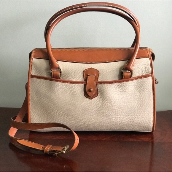 Dooney and Bourke bag - Picture 2 of 12